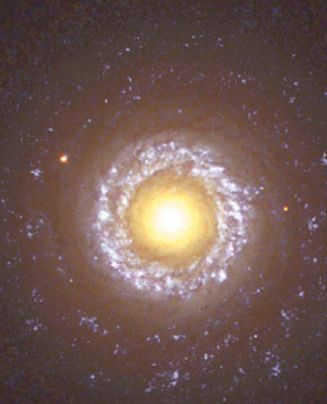 Активная галактика спирального типа NGC 7742 в созвездии Пегаса